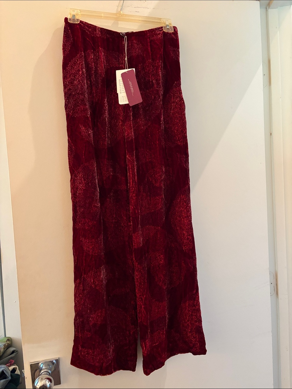 eitie Velvet Wide-Leg Pants in Deep Wine Red